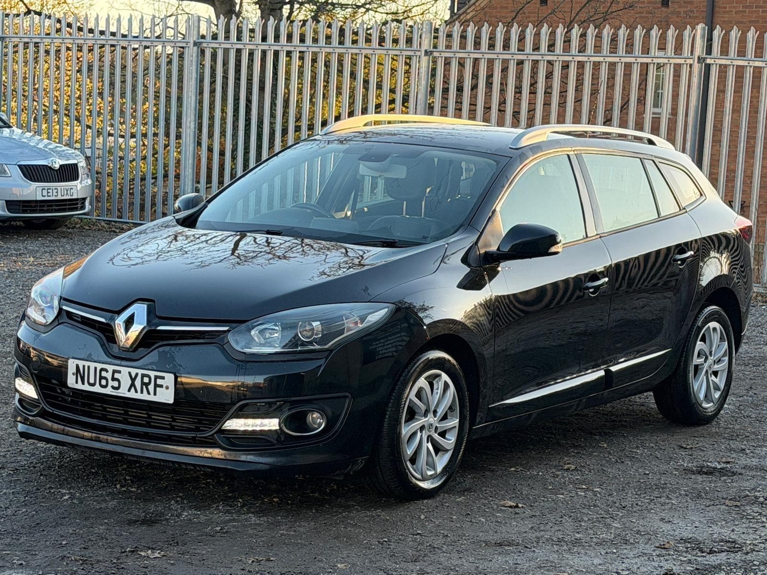 Used Renault Megane 2015 for sale - 76646121: Photo 3