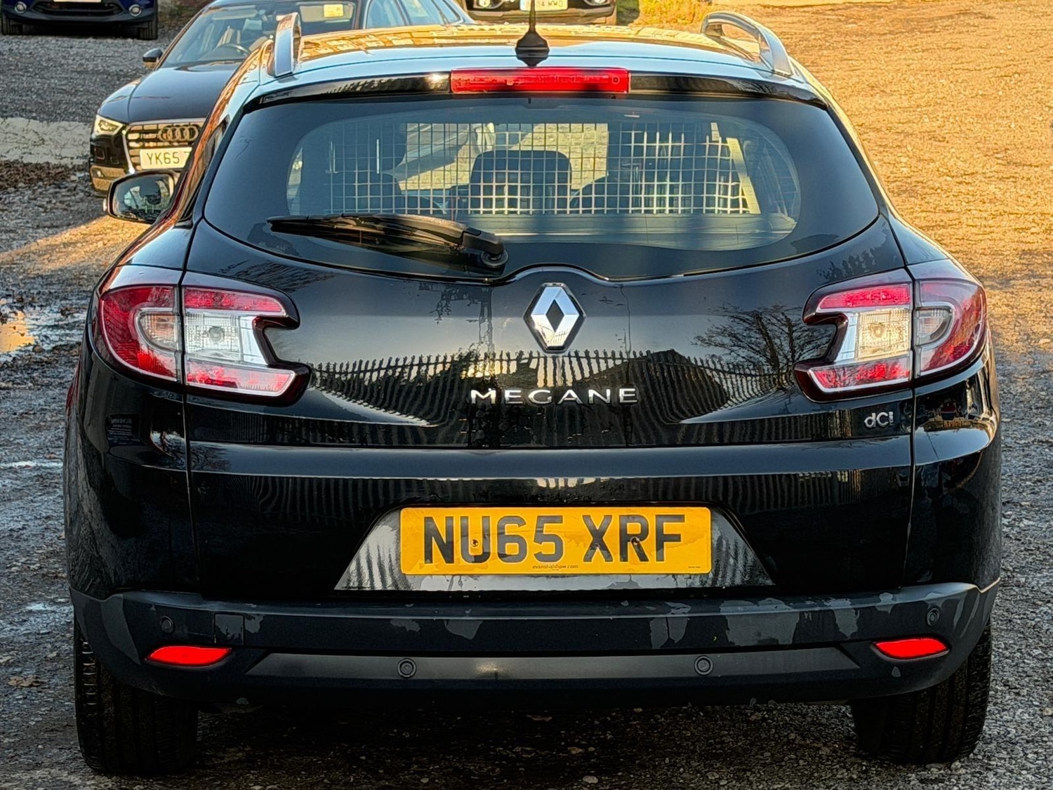 Used Renault Megane 2015 for sale - 76646121: Photo 4