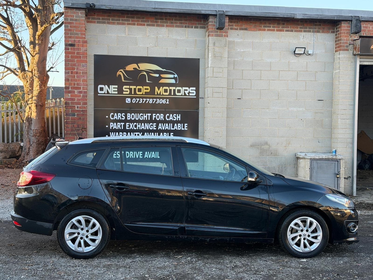 Used Renault Megane 2015 for sale - 76646121: Photo 5