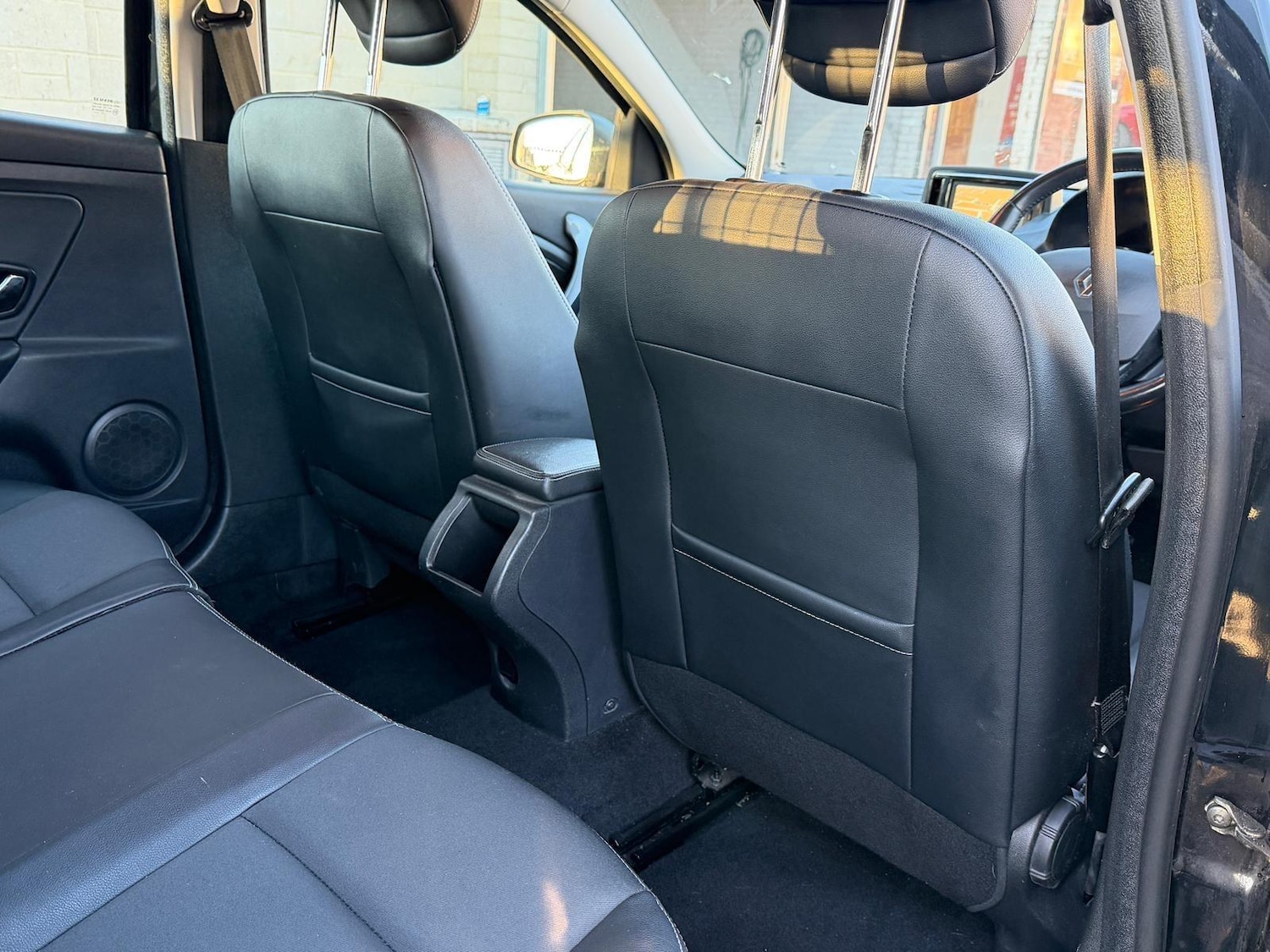 Used Renault Megane 2015 for sale - 76646121: Photo 7