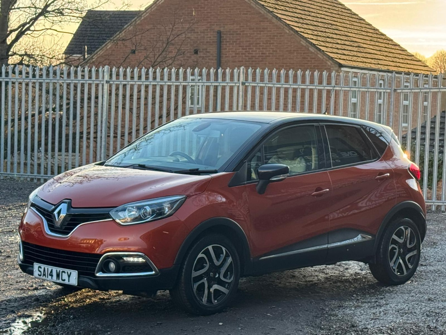 Used Renault Captur 2014 for sale - 77131063: Photo 3