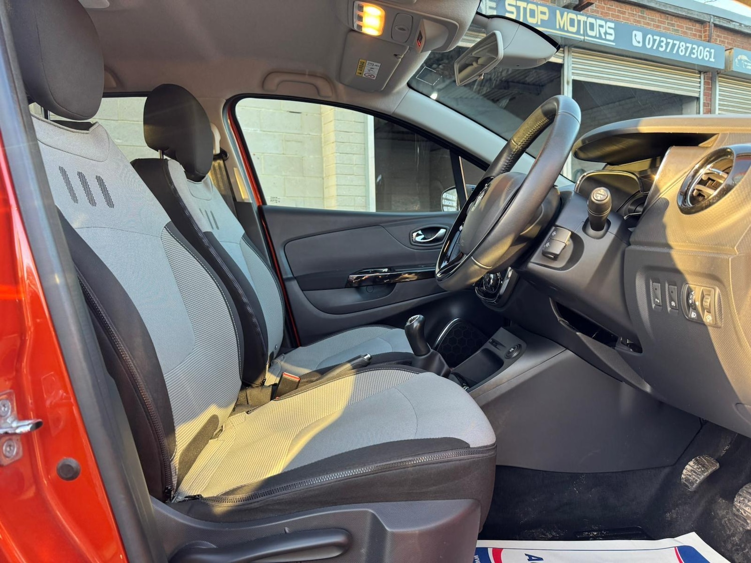 Used Renault Captur 2014 for sale - 77131063: Photo 6