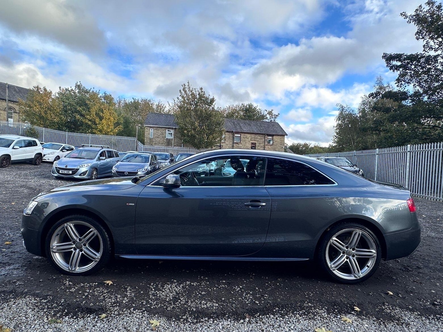 Used Audi A5 2014 for sale - 76337338: Photo 4
