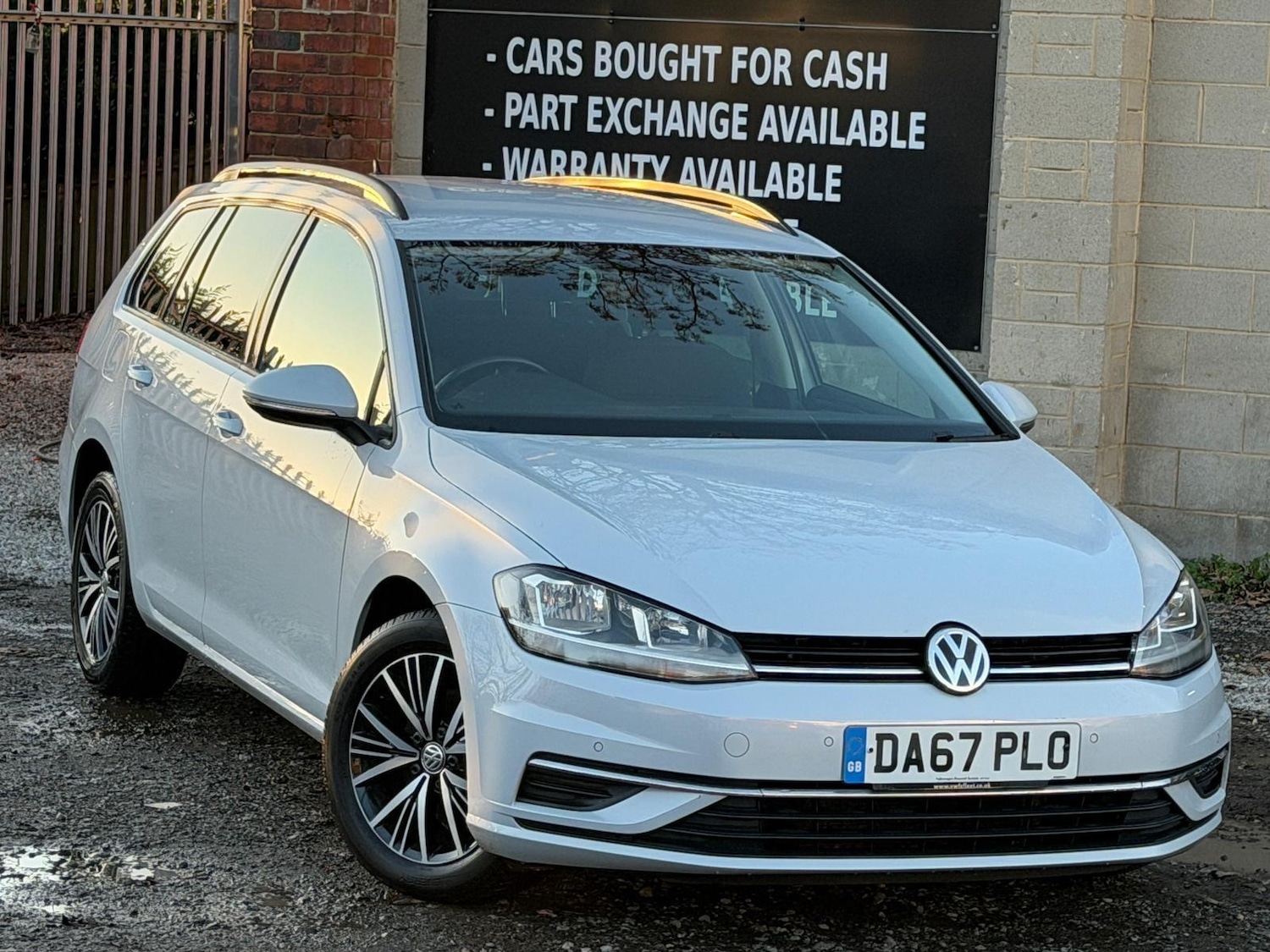 Used Volkswagen Golf 2017 for sale - 76633488: Photo 12
