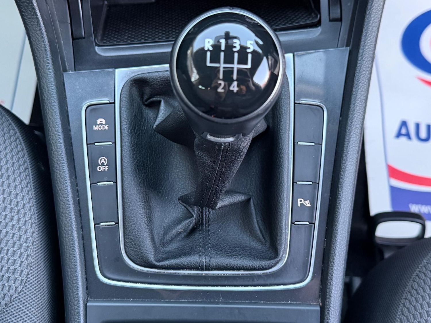 Used Volkswagen Golf 2017 for sale - 76633488: Photo 17