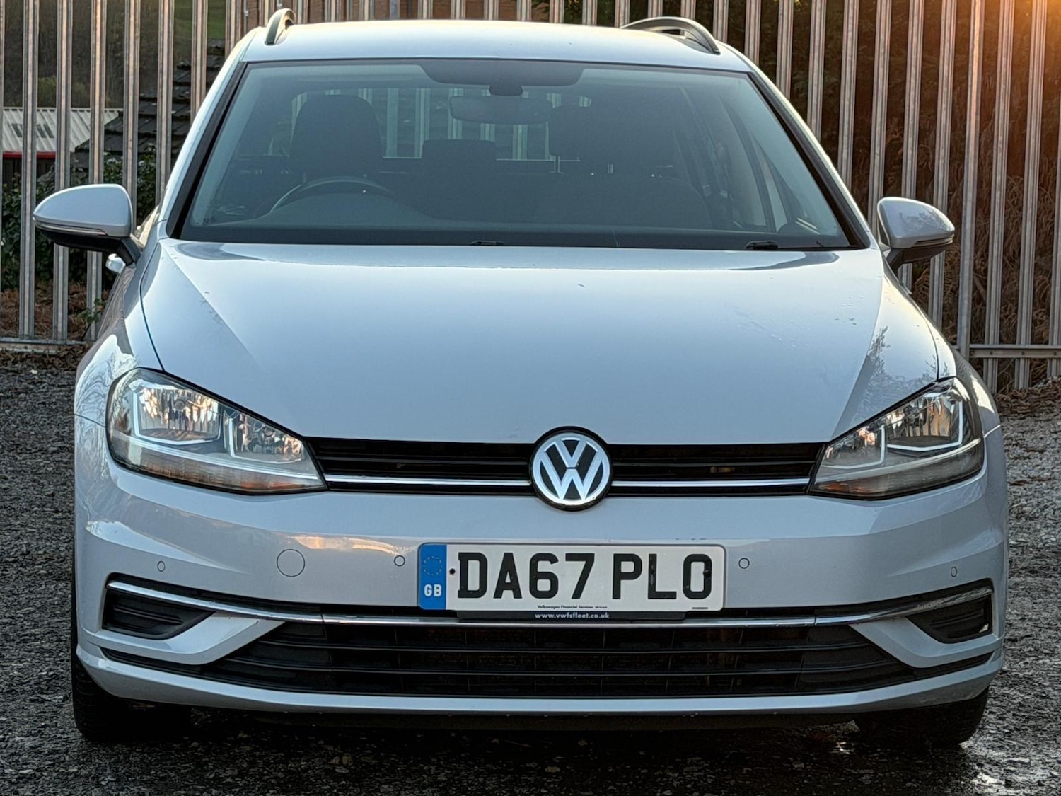 Used Volkswagen Golf 2017 for sale - 76633488: Photo 2