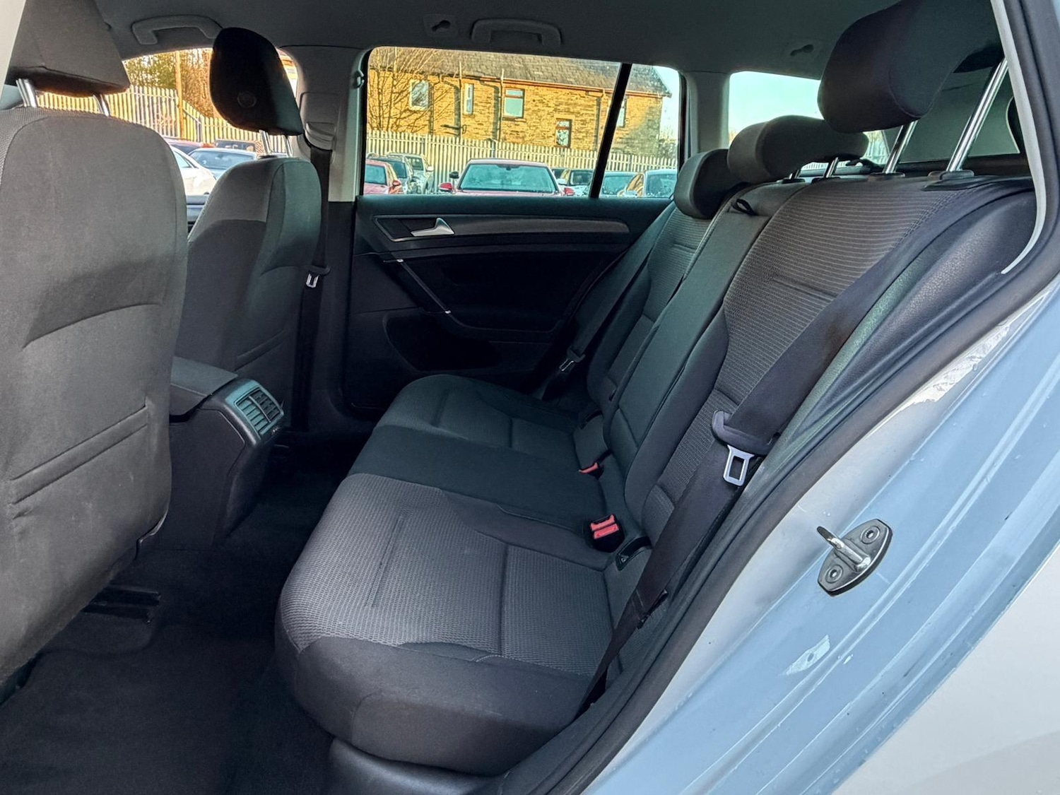 Used Volkswagen Golf 2017 for sale - 76633488: Photo 21