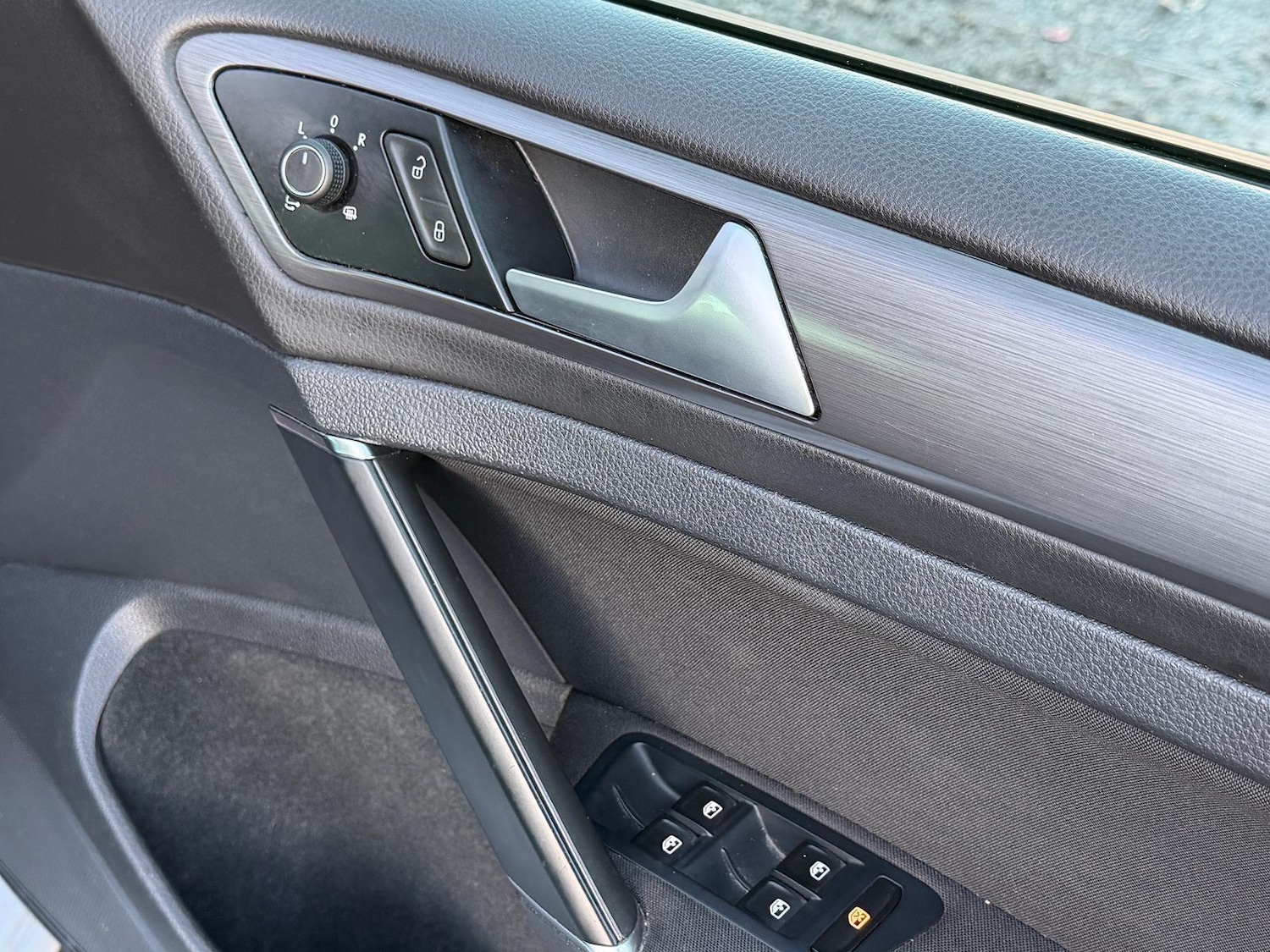 Used Volkswagen Golf 2017 for sale - 76633488: Photo 22