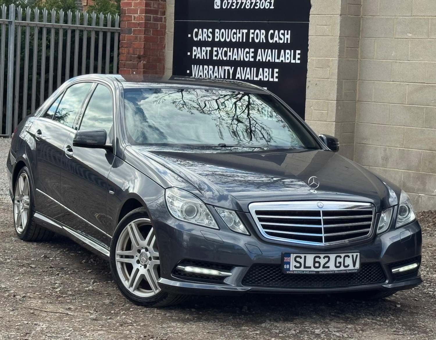 Used Mercedes-Benz E Class 2012 for sale - 78086065: Photo 13