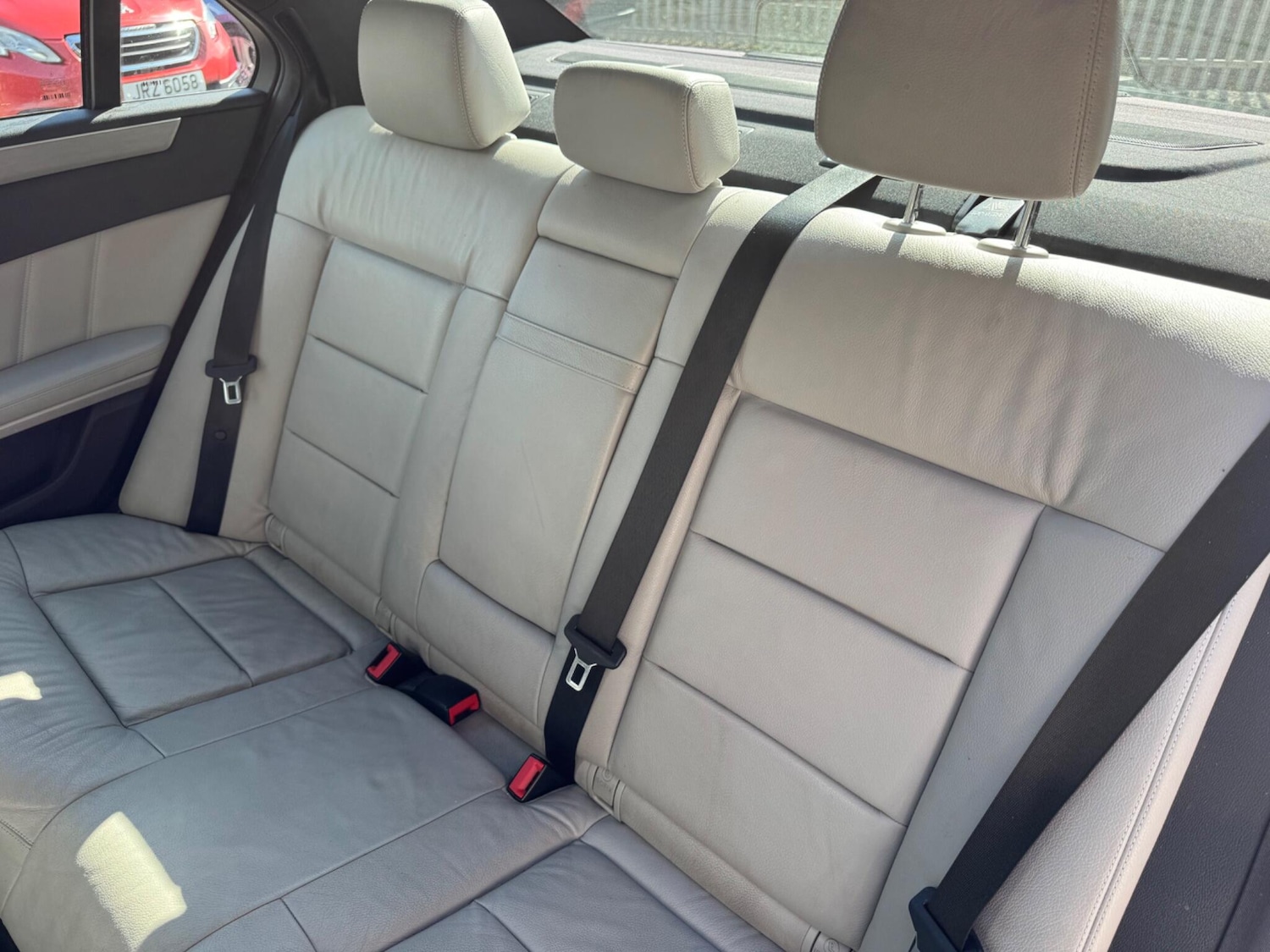 Used Mercedes-Benz E Class 2012 for sale - 78086065: Photo 16