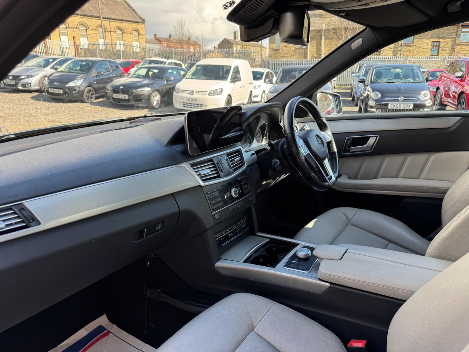 Used Mercedes-Benz E Class 2012 for sale - 78086065: Photo 17