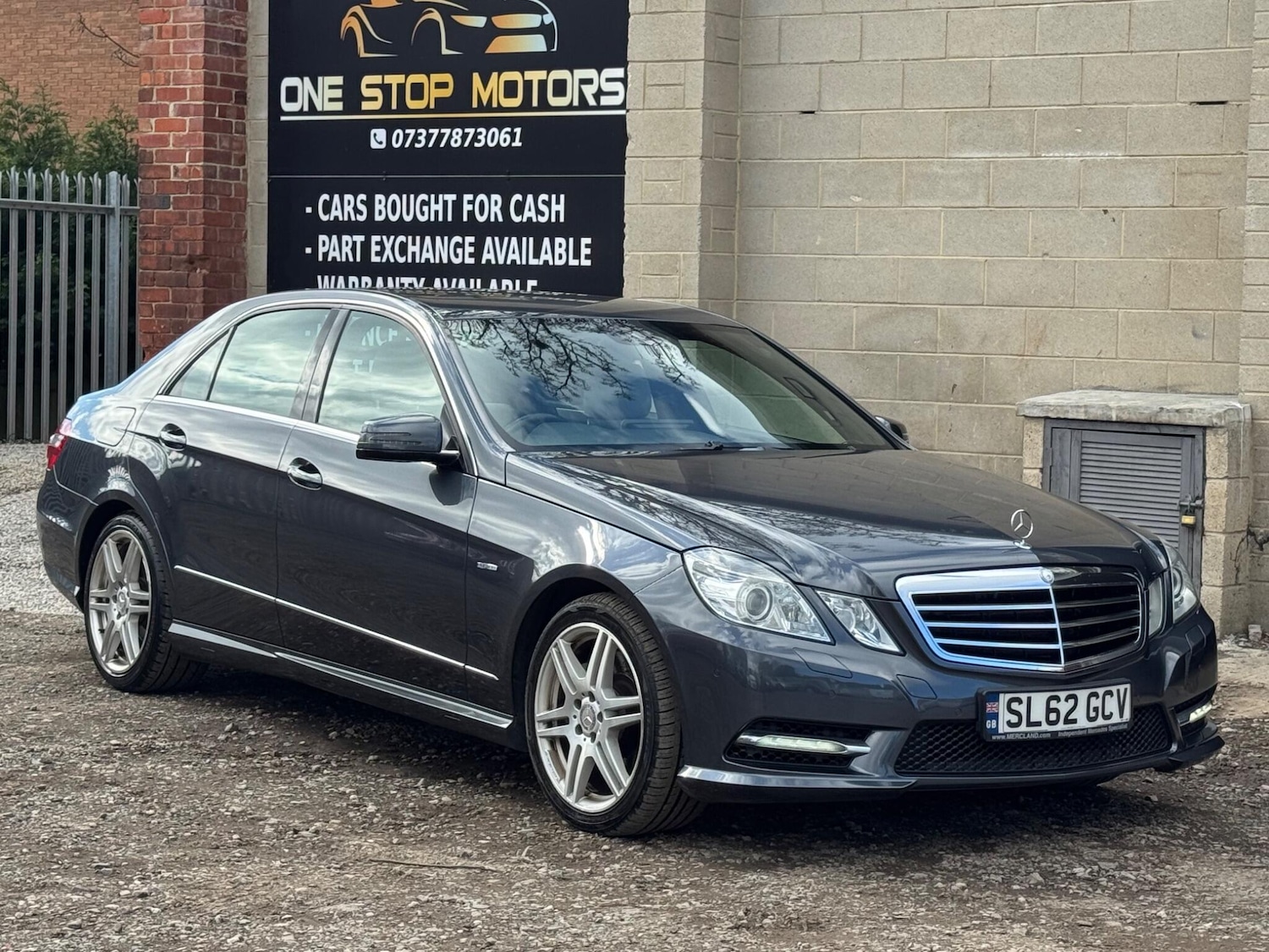 Used Mercedes-Benz E Class 2012 for sale - 78086065: Photo 25