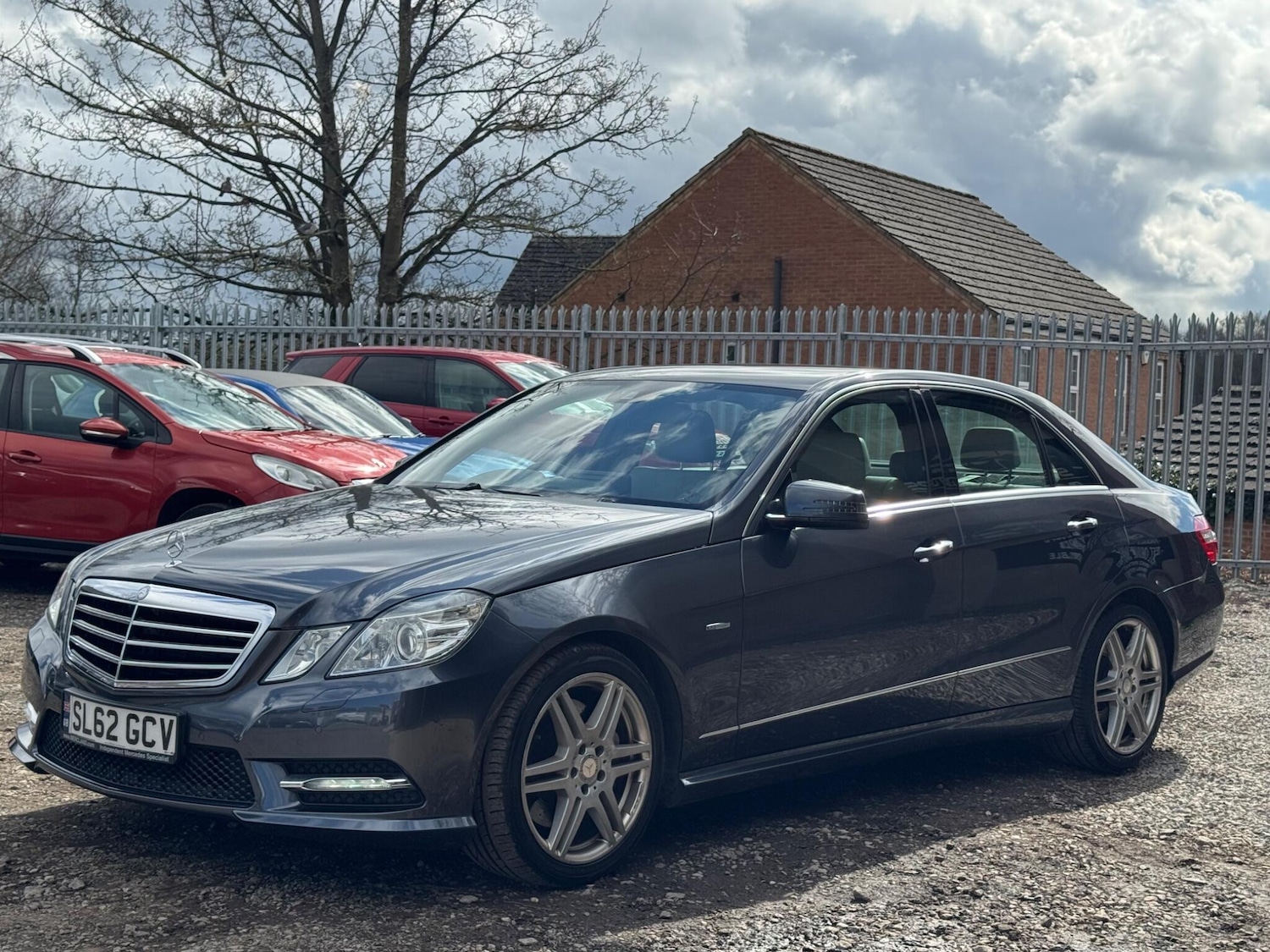 Used Mercedes-Benz E Class 2012 for sale - 78086065: Photo 3