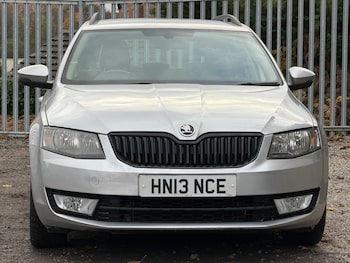 Used Skoda Octavia 2013 for sale - 76537982: Photo