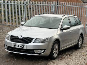 Used Skoda Octavia 2013 for sale - 76537982: Photo