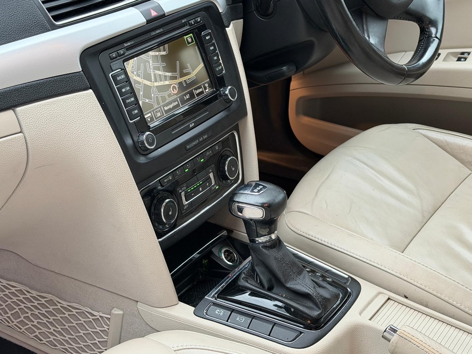 Used Skoda Superb 2013 for sale - 76592163: Photo 10