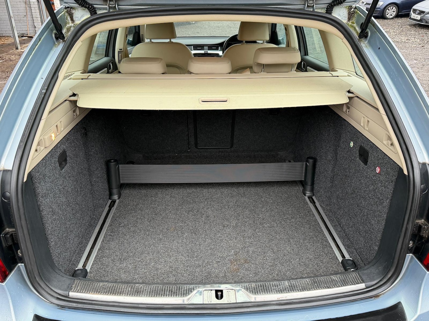 Used Skoda Superb 2013 for sale - 76592163: Photo 8