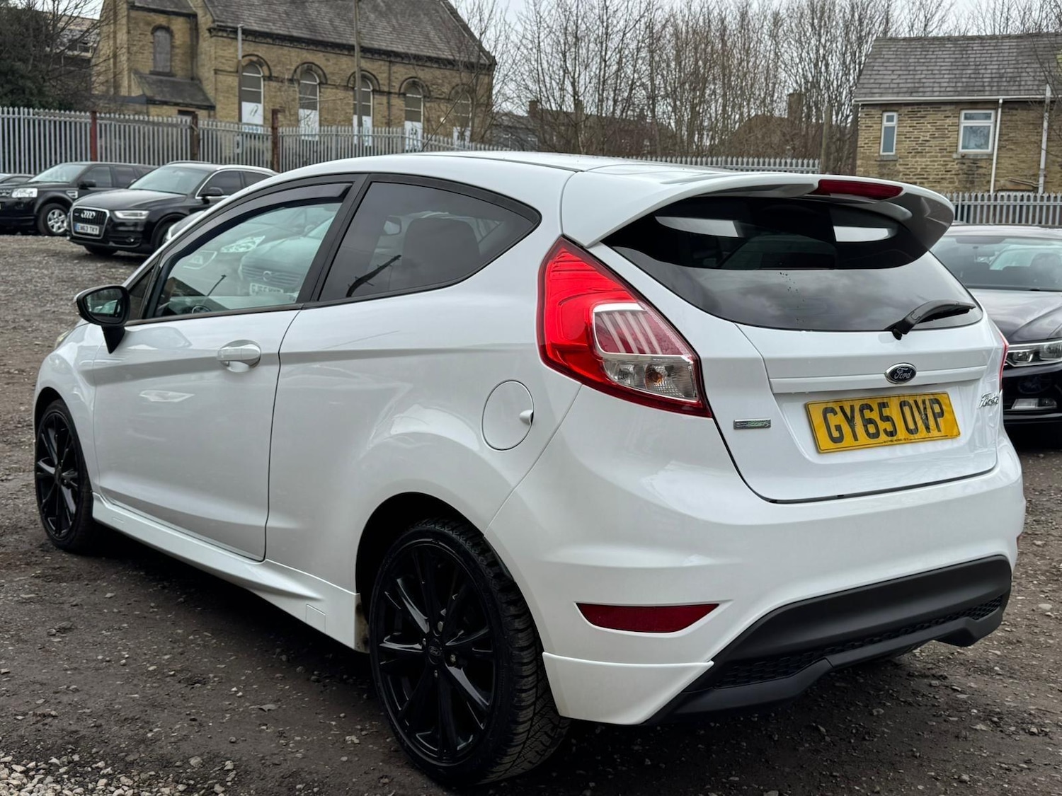 Used Ford Fiesta 2015 for sale - 77695989: Photo 18