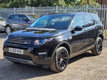 Used Land Rover Discovery Sport 2018 for sale - 79508771: Photo