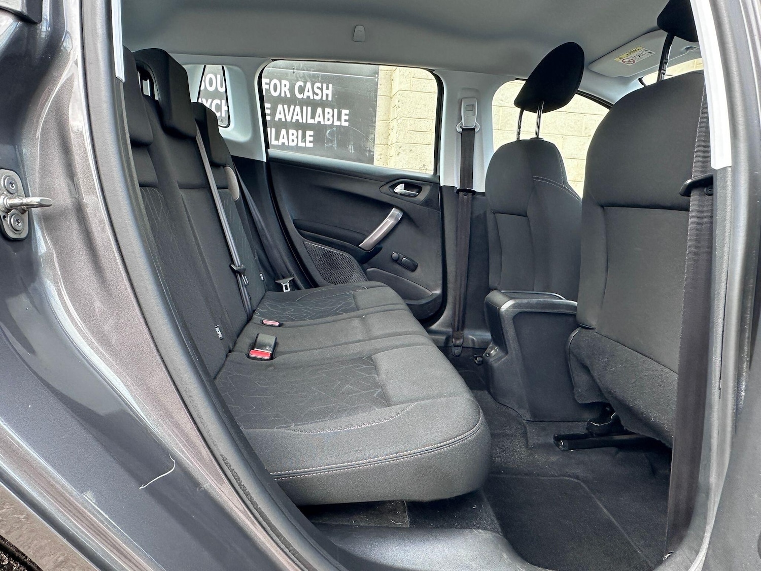 Used Peugeot 2008 2015 for sale - 76013323: Photo 16