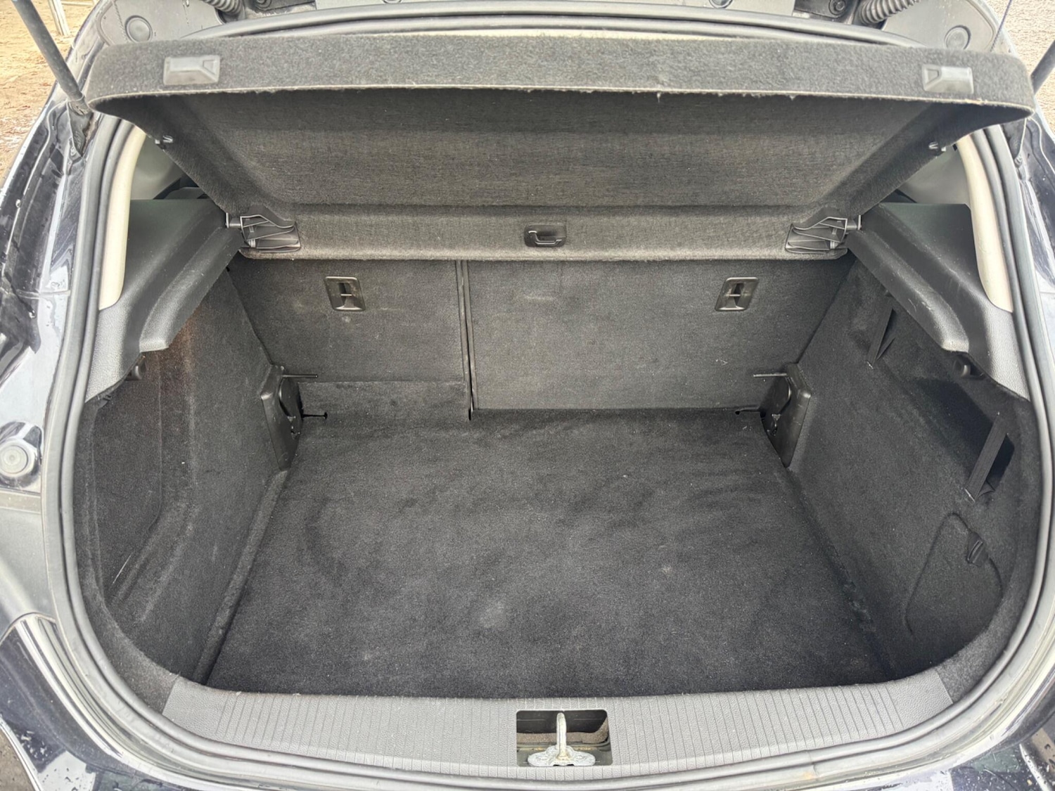 Used Vauxhall Astra 2011 for sale - 77119801: Photo 10