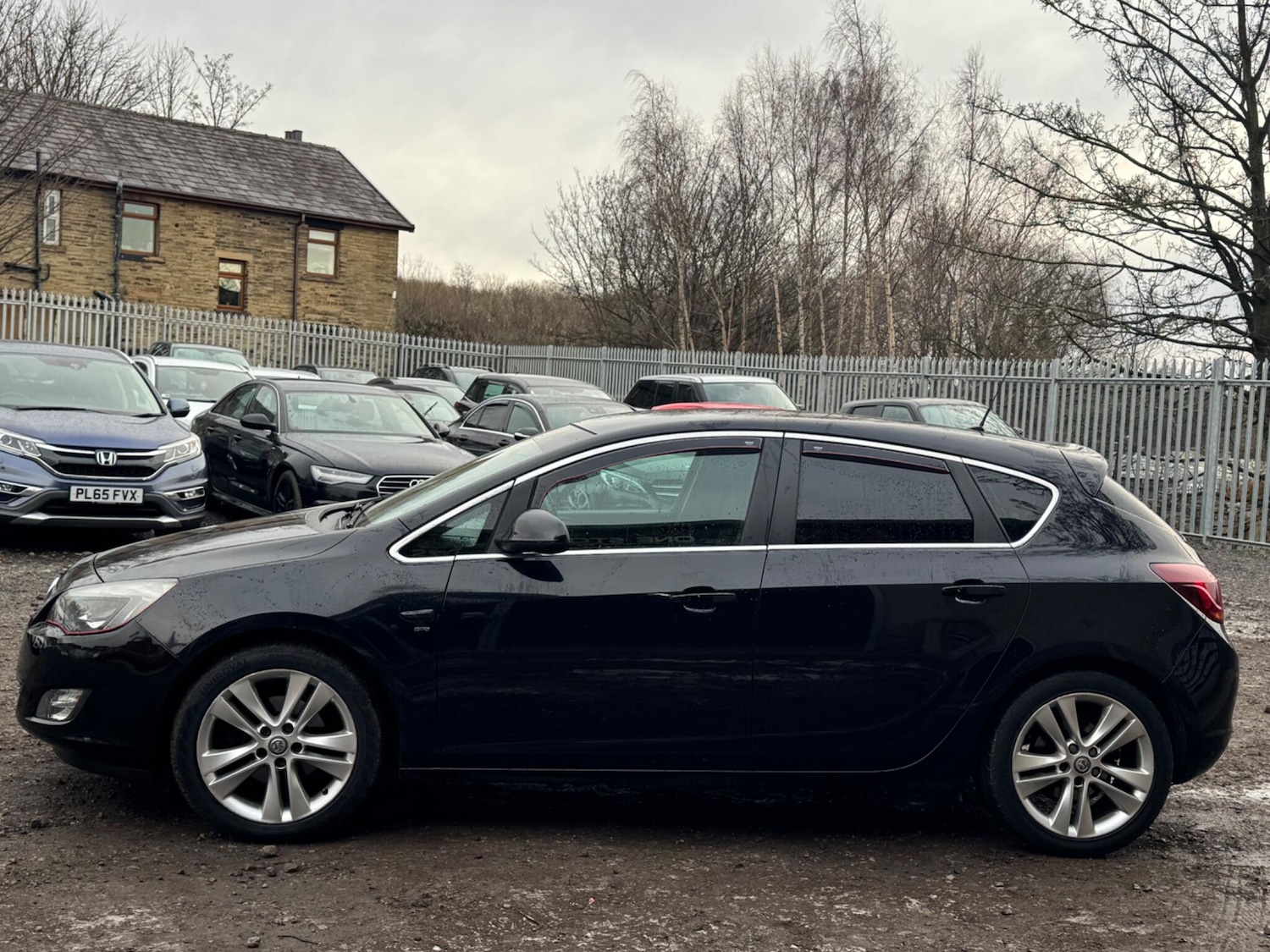 Used Vauxhall Astra 2011 for sale - 77119801: Photo 4