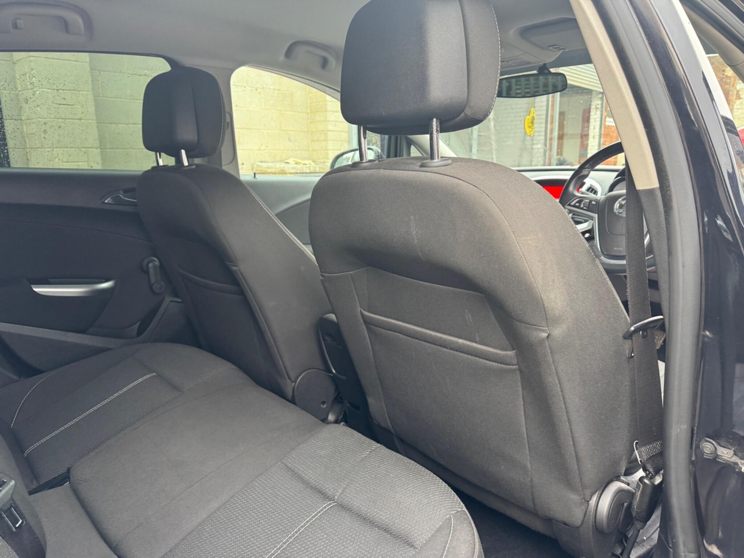 Used Vauxhall Astra 2011 for sale - 77119801: Photo 9