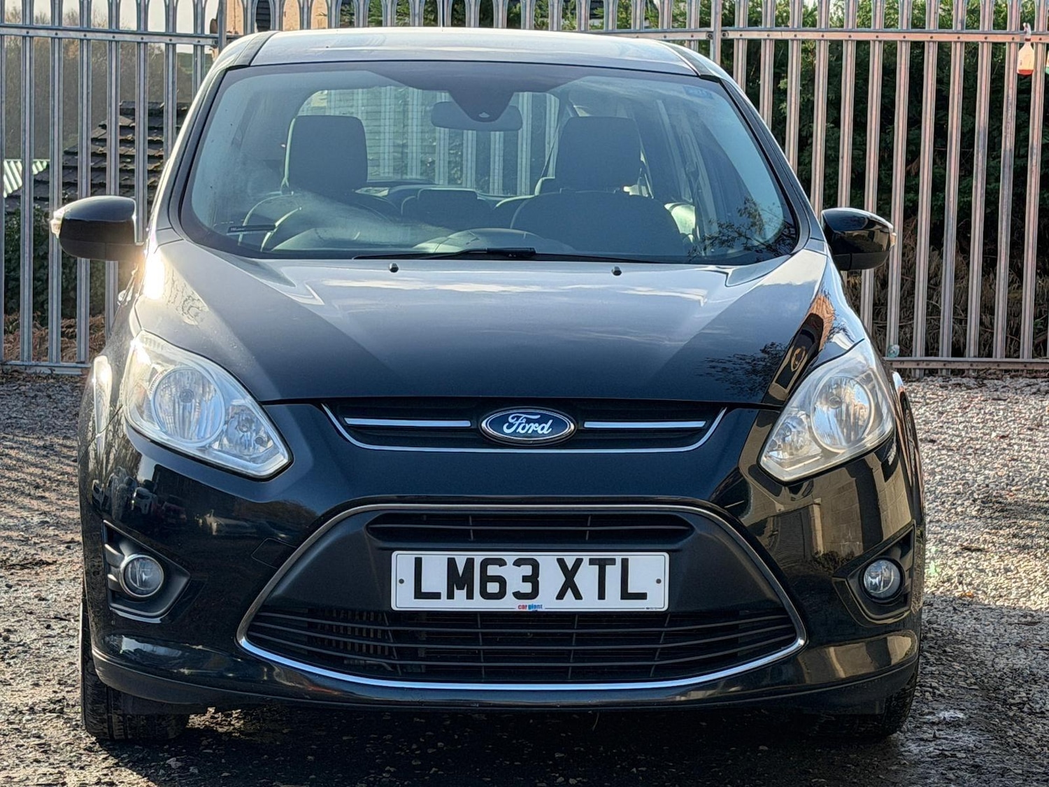 Used Ford Grand C-Max 2013 for sale - 76606849: Photo 2