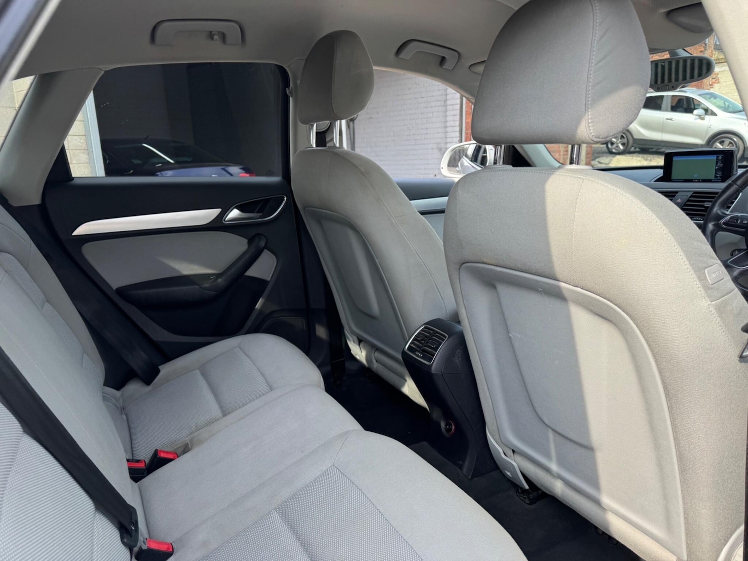 Used Audi Q3 2014 for sale - 77957478: Photo 10