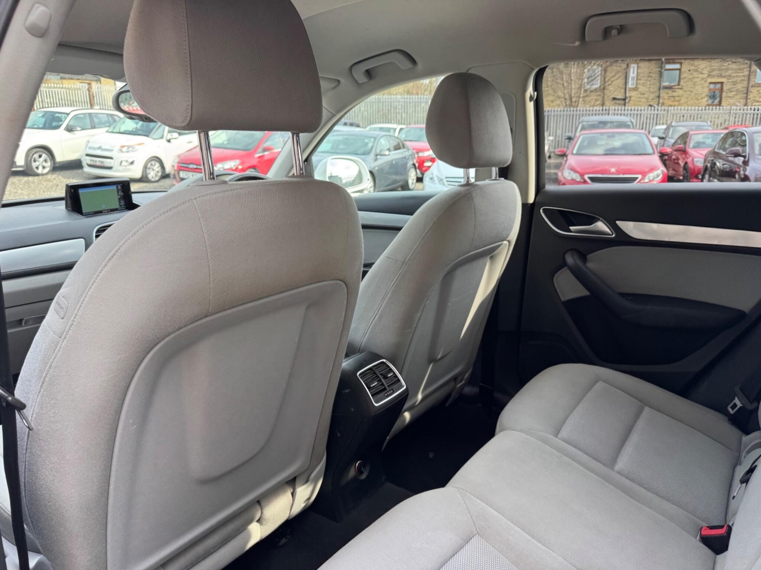 Used Audi Q3 2014 for sale - 77957478: Photo 15