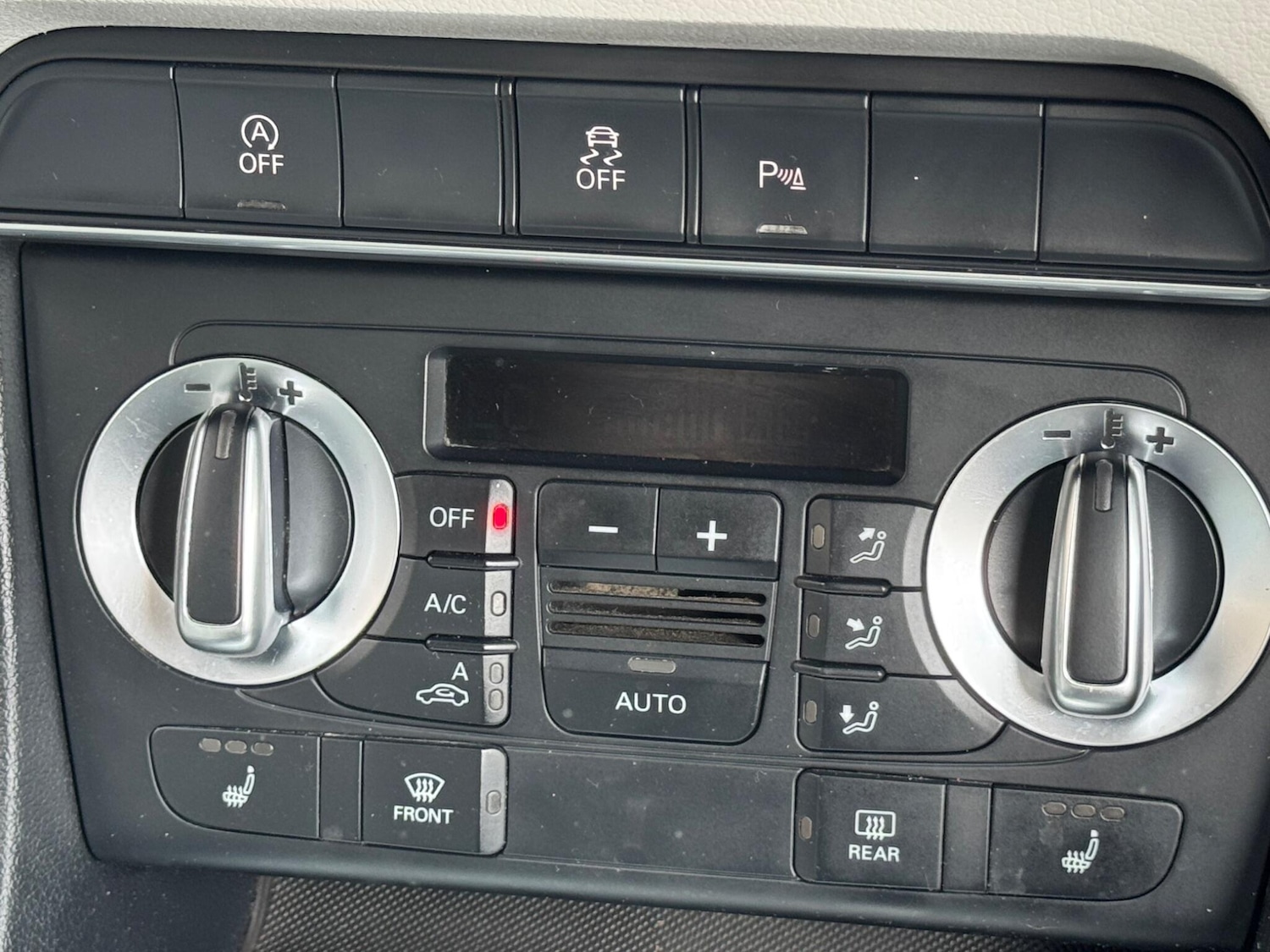 Used Audi Q3 2014 for sale - 77957478: Photo 23