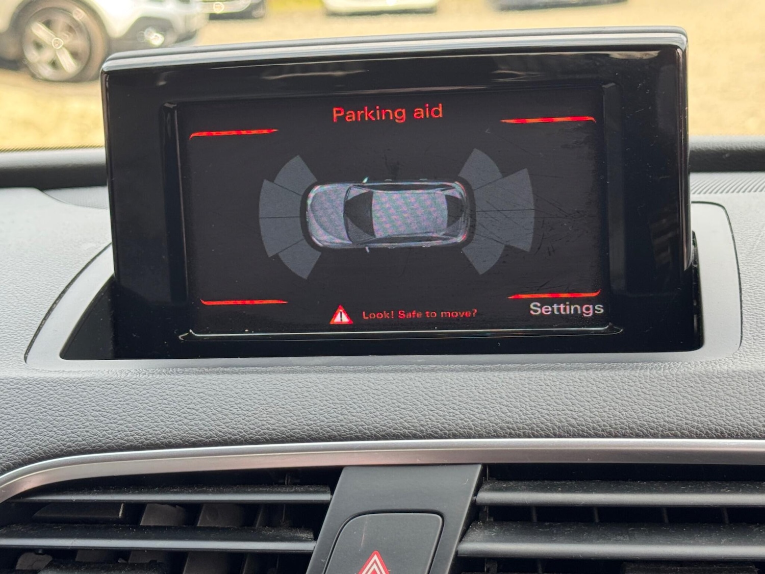 Used Audi Q3 2014 for sale - 77957478: Photo 25