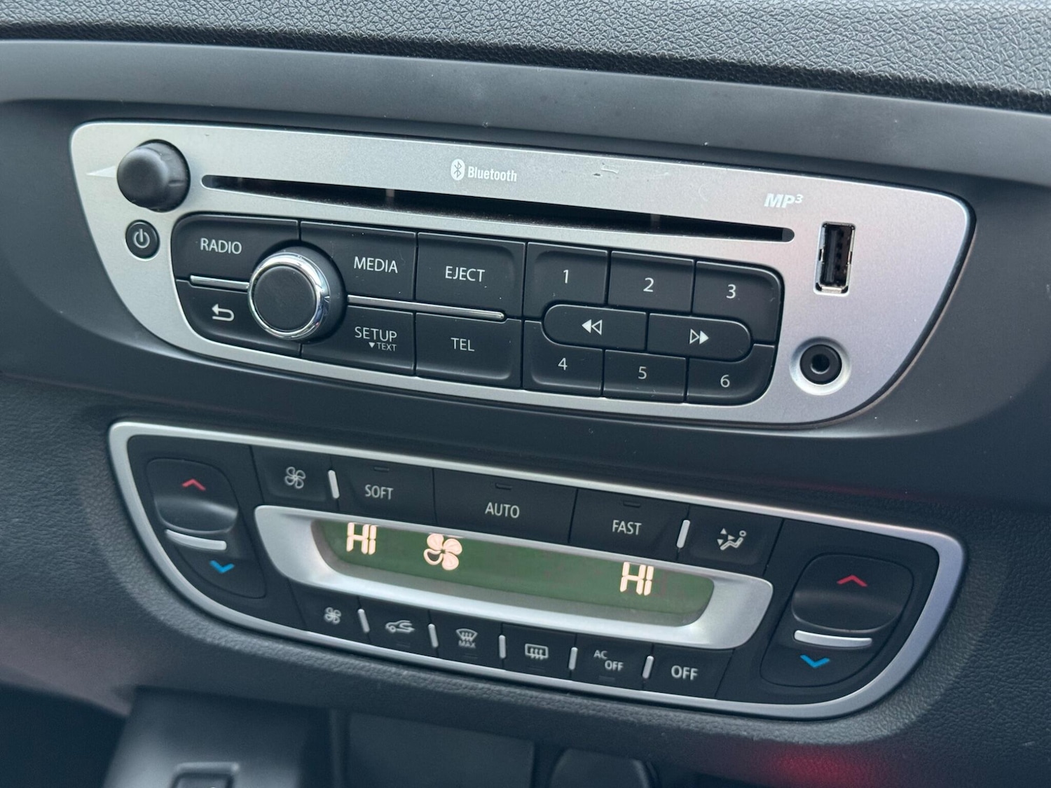 Used Renault Scenic 2015 for sale - 76899224: Photo 25