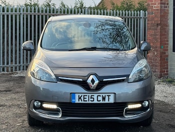 Used Renault Scenic 2015 for sale - 76899224: Photo