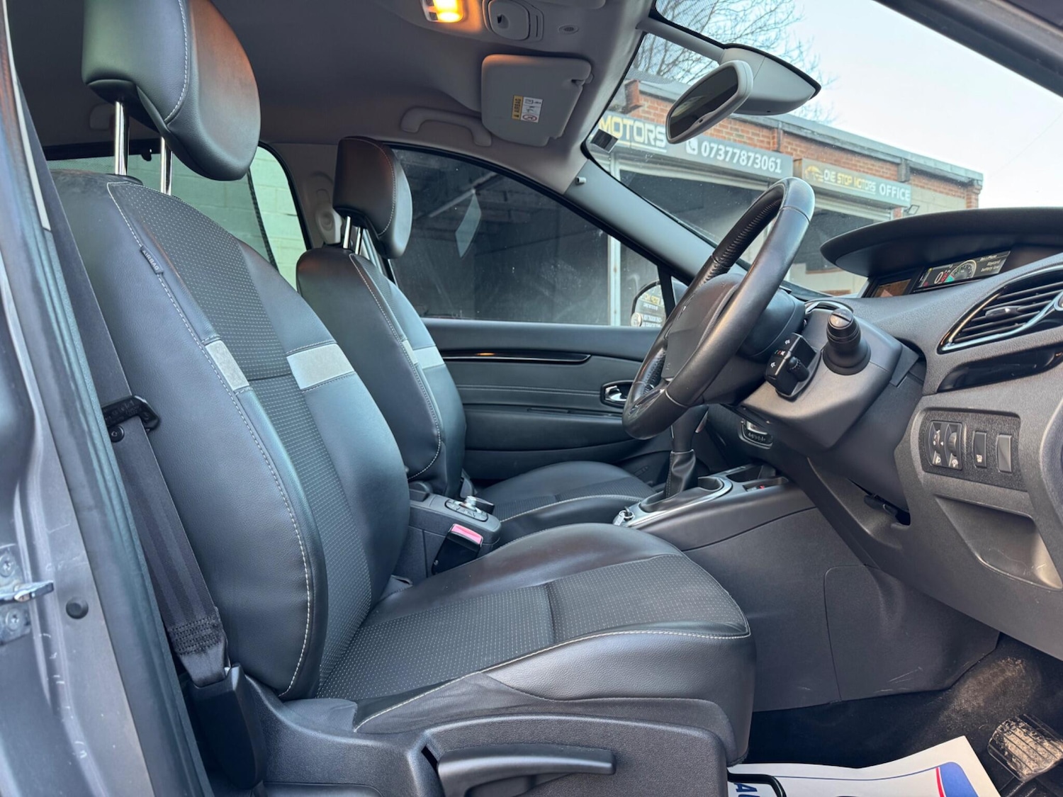 Used Renault Scenic 2015 for sale - 76899224: Photo 7