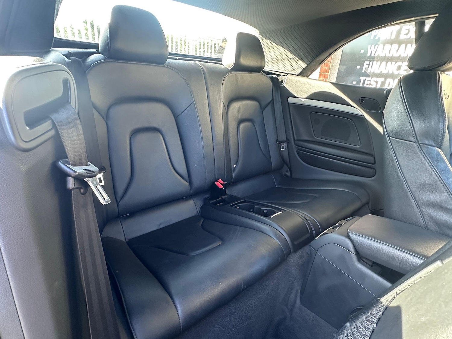 Used Audi A5 Cabriolet 2010 for sale - 76251140: Photo 16