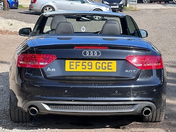 Used Audi A5 Cabriolet 2010 for sale - 76251140: Photo