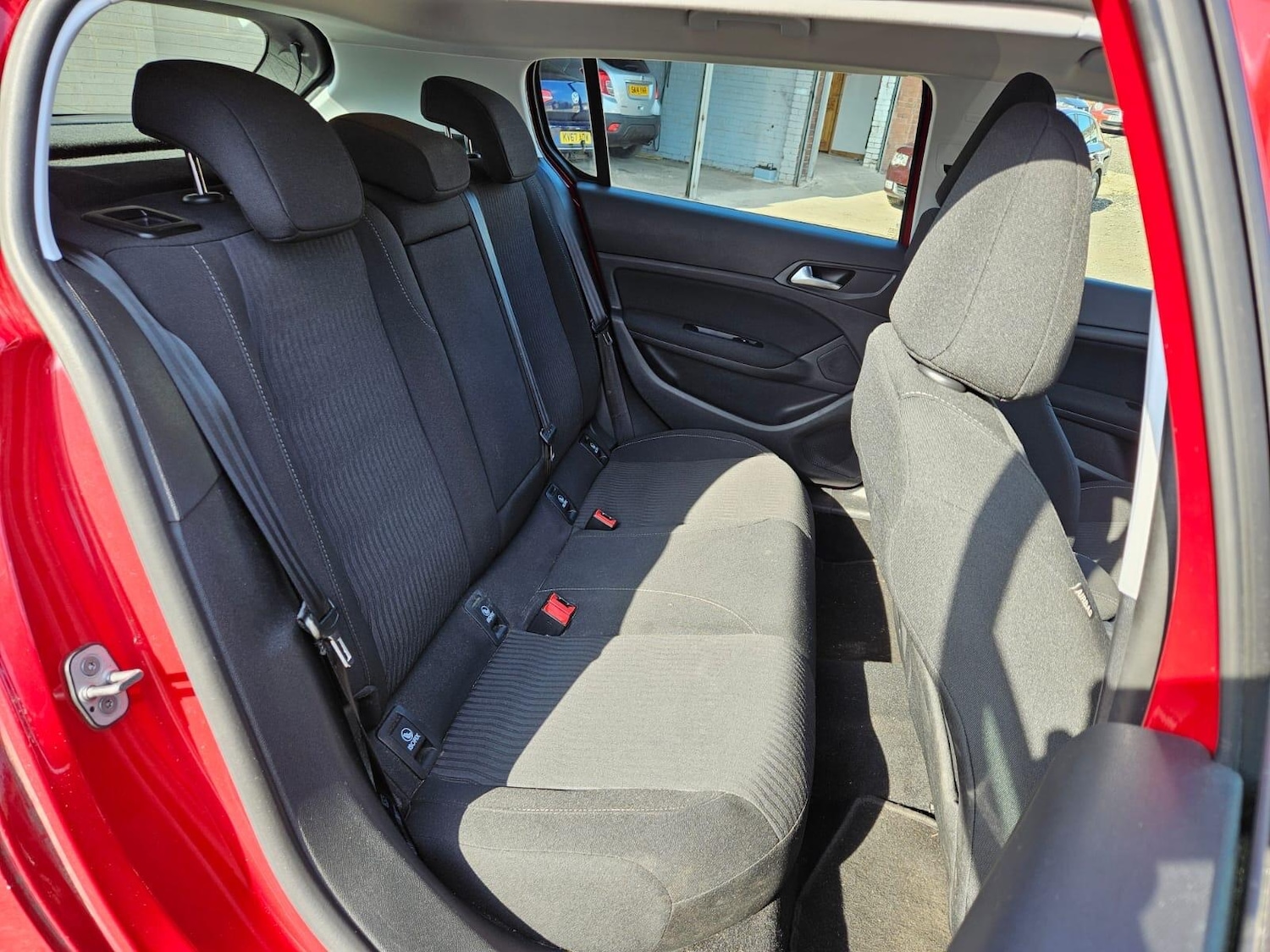 Used Peugeot 308 2014 for sale - 77940576: Photo 11