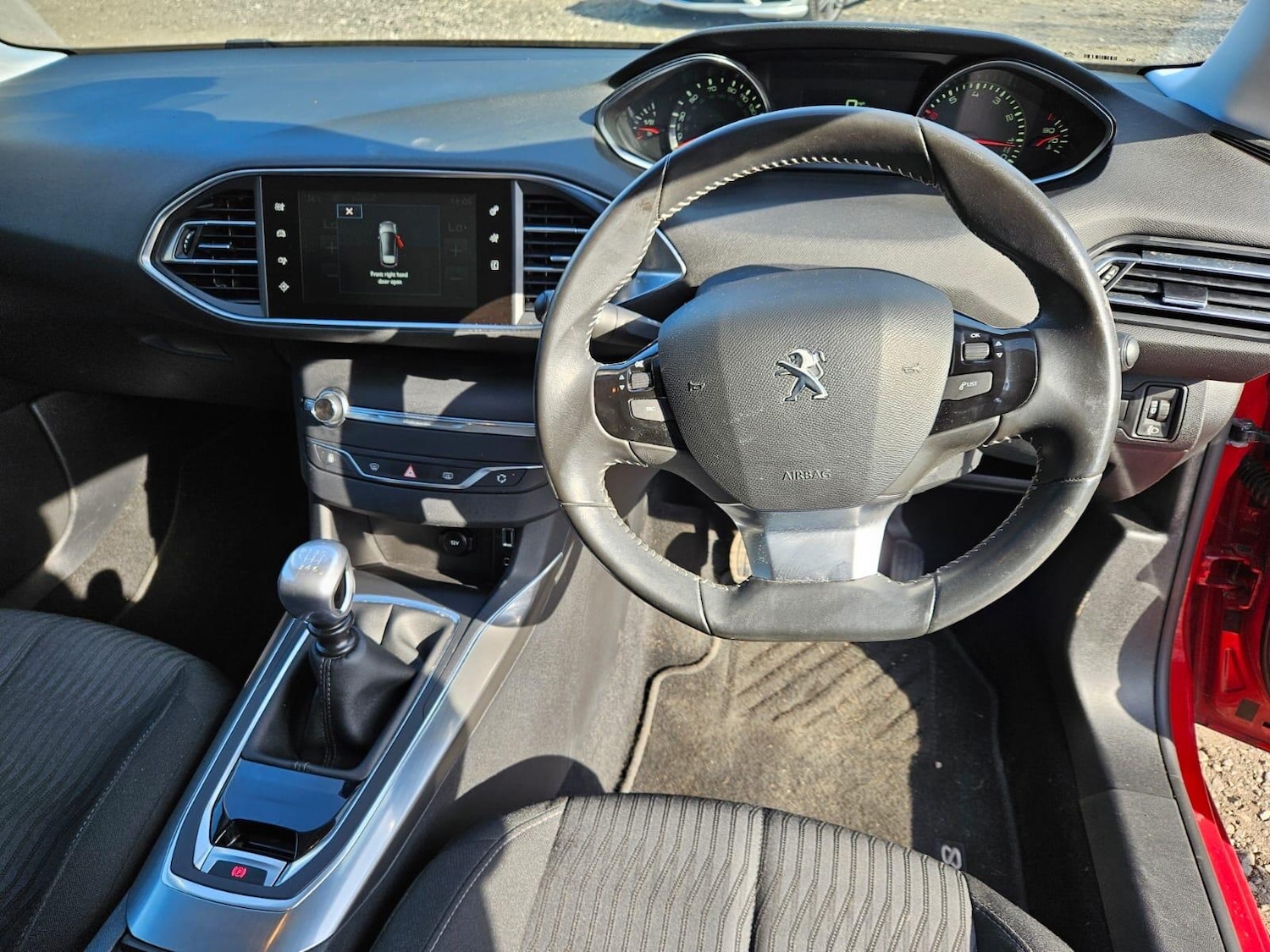 Used Peugeot 308 2014 for sale - 77940576: Photo 19