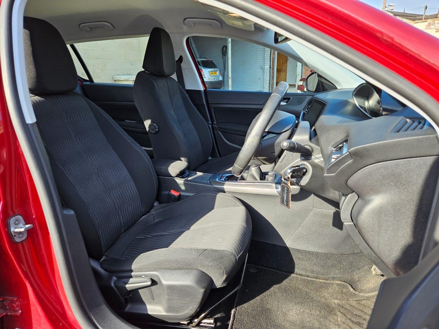 Used Peugeot 308 2014 for sale - 77940576: Photo 20