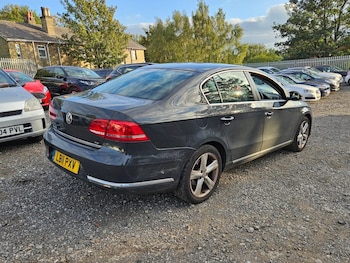 Used Volkswagen Passat 2011 for sale - 76200950: Photo 3