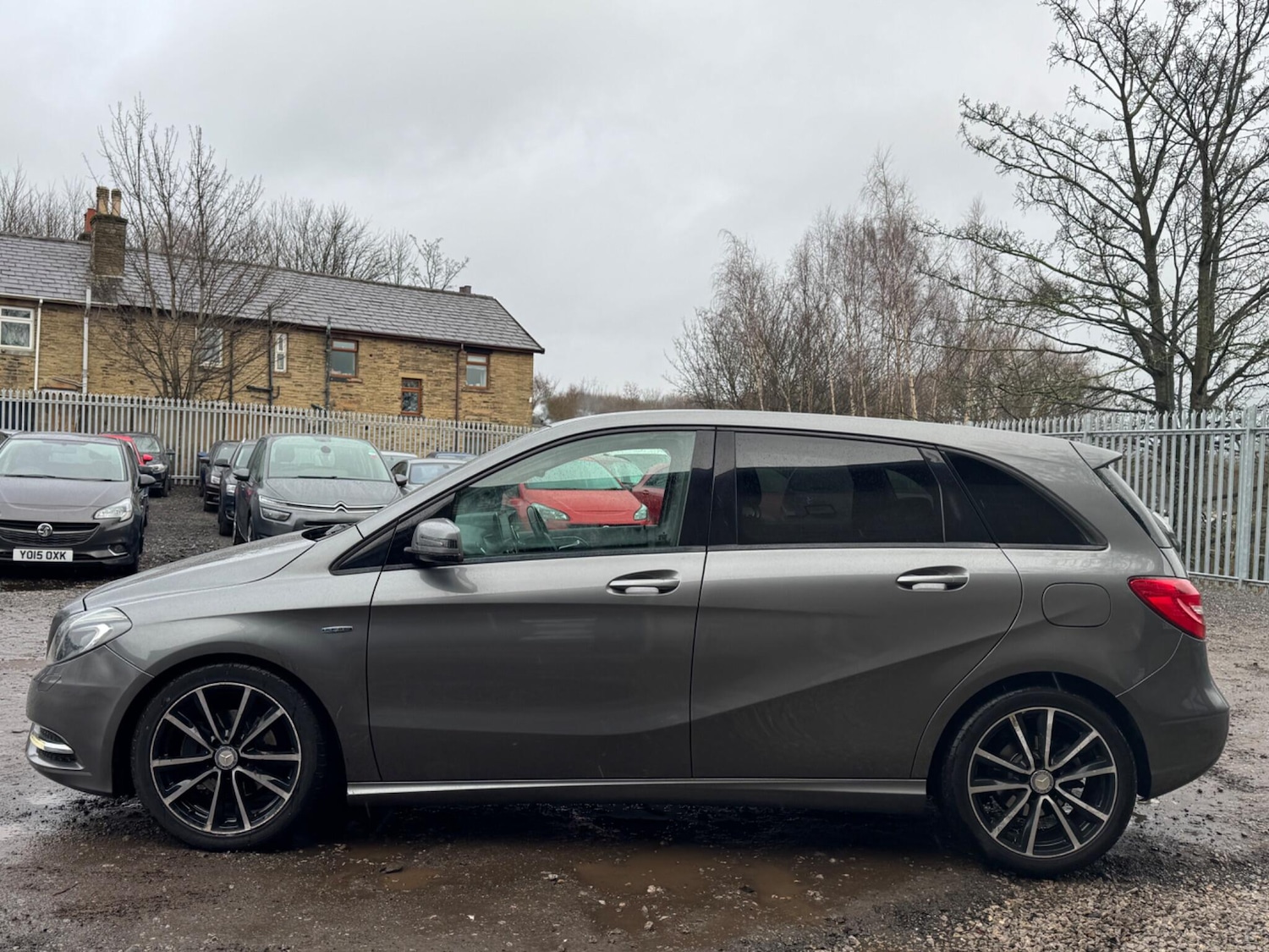 Used Mercedes-Benz B Class 2012 for sale - 77549435: Photo 4