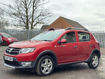 Used Dacia Sandero Stepway 2015 for sale - 77783264: Photo
