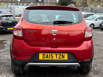 Used Dacia Sandero Stepway 2015 for sale - 77783264: Photo