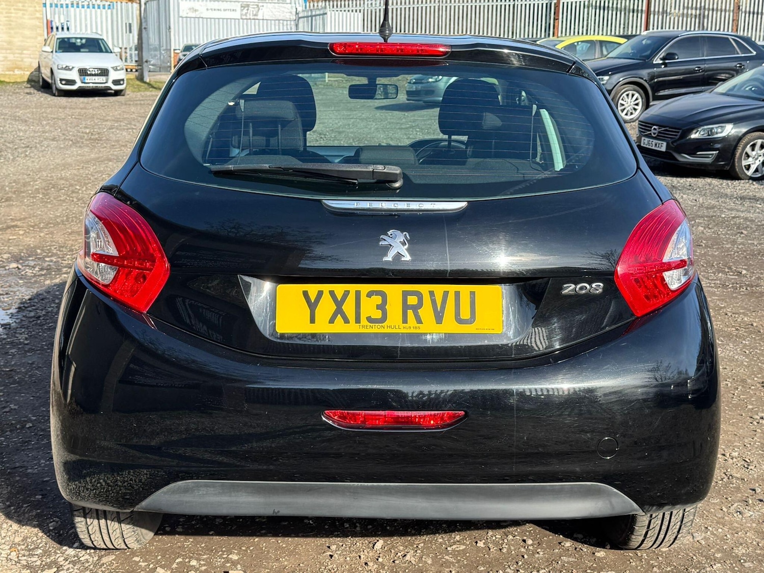 Used Peugeot 208 2013 for sale - 77670493: Photo 4