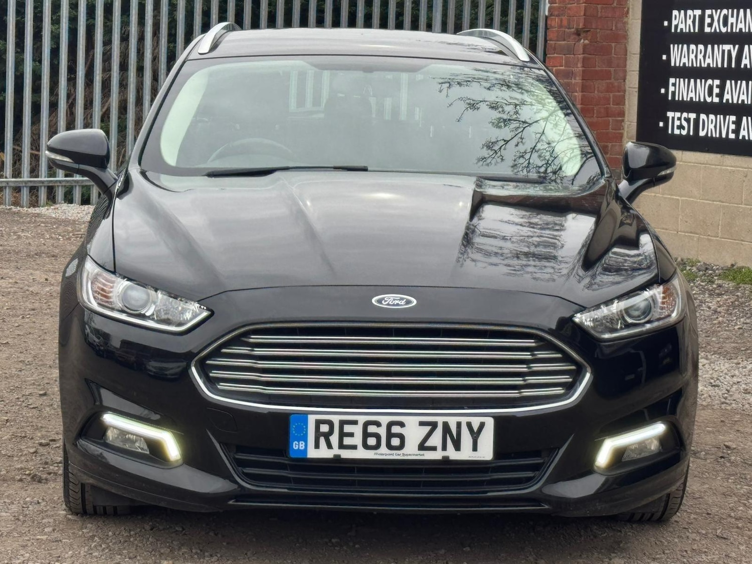 Used Ford Mondeo 2016 for sale - 77992965: Photo 2