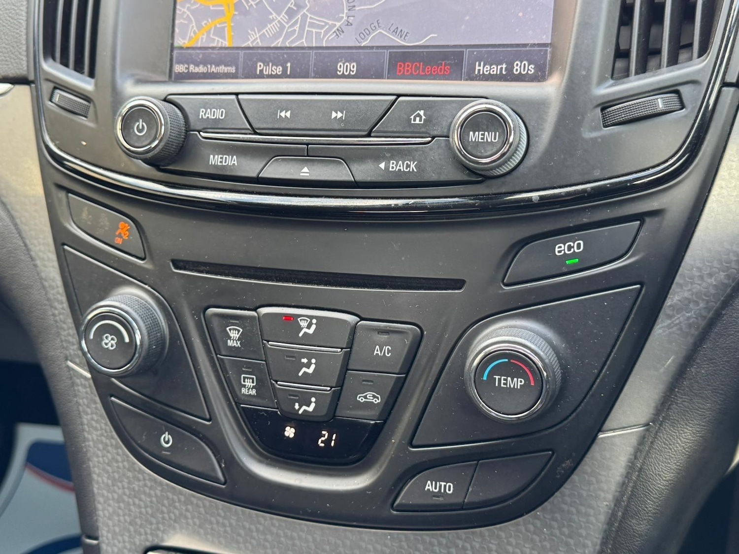 Used Vauxhall Insignia 2015 for sale - 77892283: Photo 16