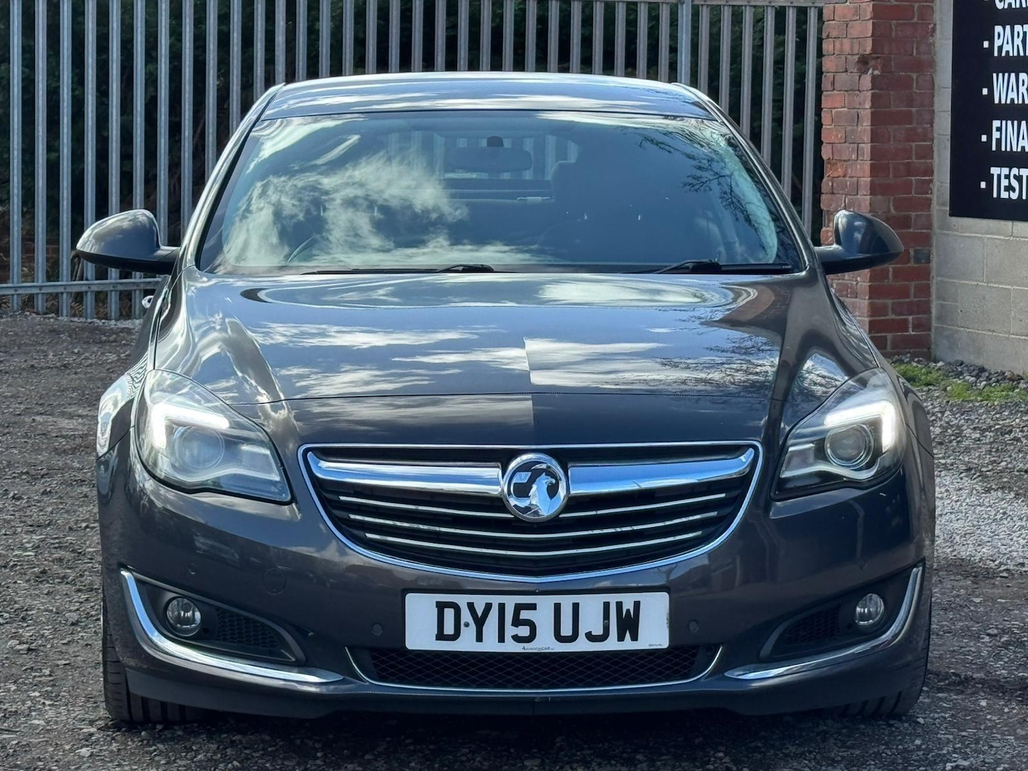 Used Vauxhall Insignia 2015 for sale - 77892283: Photo 2
