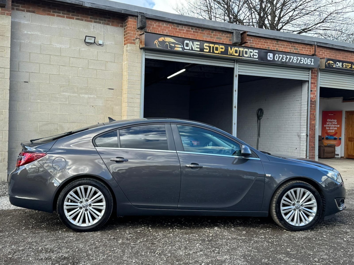 Used Vauxhall Insignia 2015 for sale - 77892283: Photo 5