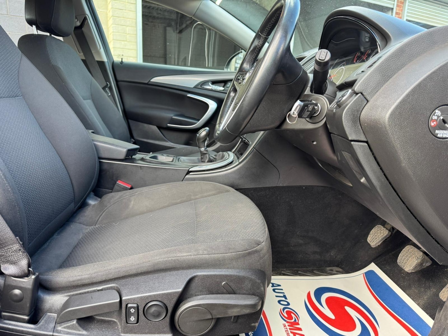 Used Vauxhall Insignia 2015 for sale - 77892283: Photo 6